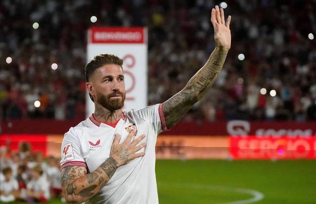 包含上海申花内部会议纪要流出:冲刺阶段战术微调,欧冠使命明确,控场能力受关注的词条 包含上海申花内部会议纪要流出:冲刺阶段战术微调,欧冠使命明确,控场能力受关注的词条