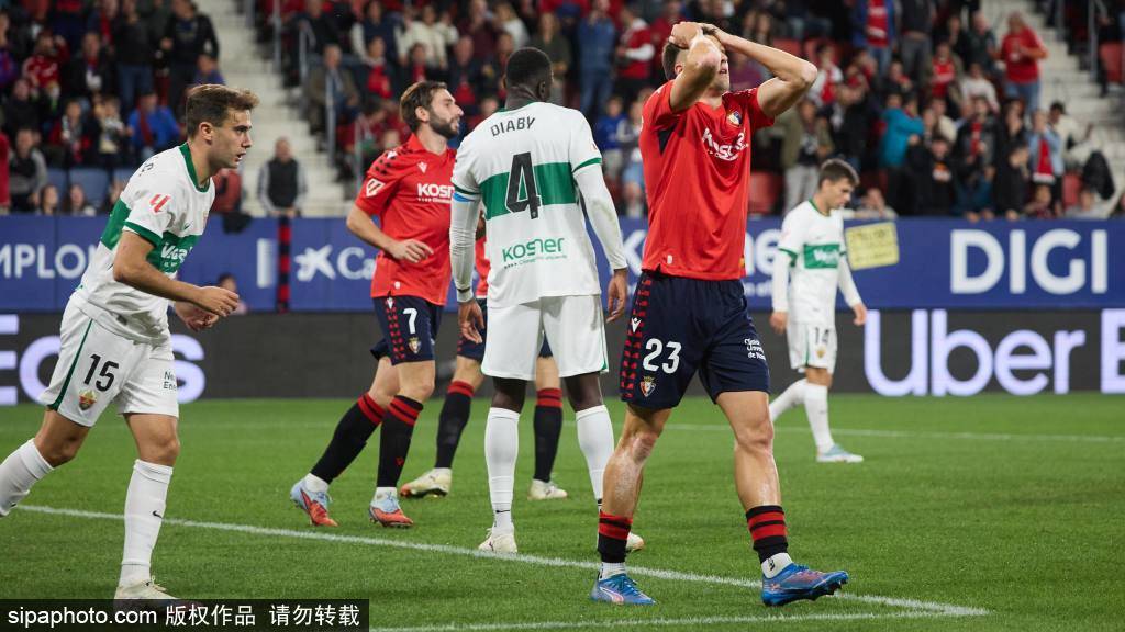 包含国王杯赛前走向成谜；比利亚雷亚尔更衣室发声；气氛紧张；更衣室氛围转暖的词条