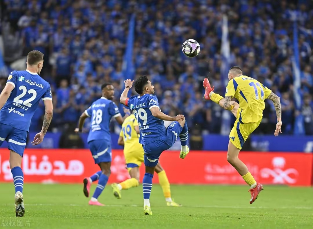 马德里竞技发布备战花絮，加时末段绝杀压哨，欧冠任务艰巨，轮换策略成焦点的简单介绍